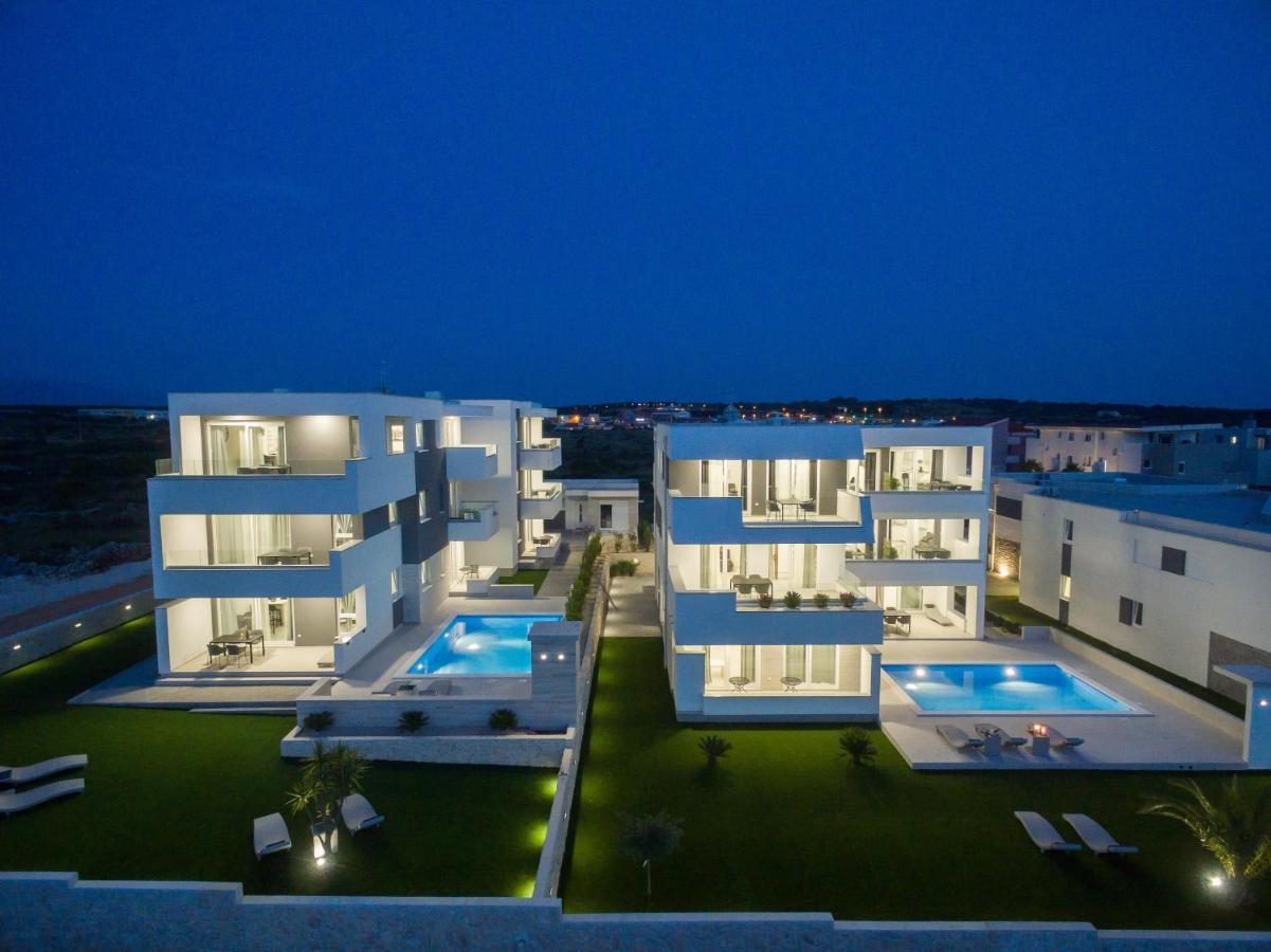 Apartments & Rooms Pool Villas Maris B 诺瓦利娅 外观 照片