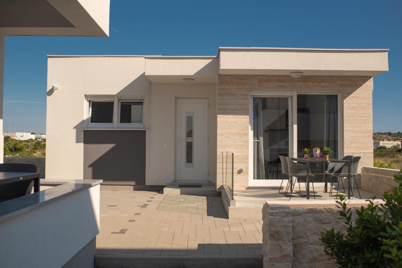 Apartments & Rooms Pool Villas Maris B 诺瓦利娅 客房 照片