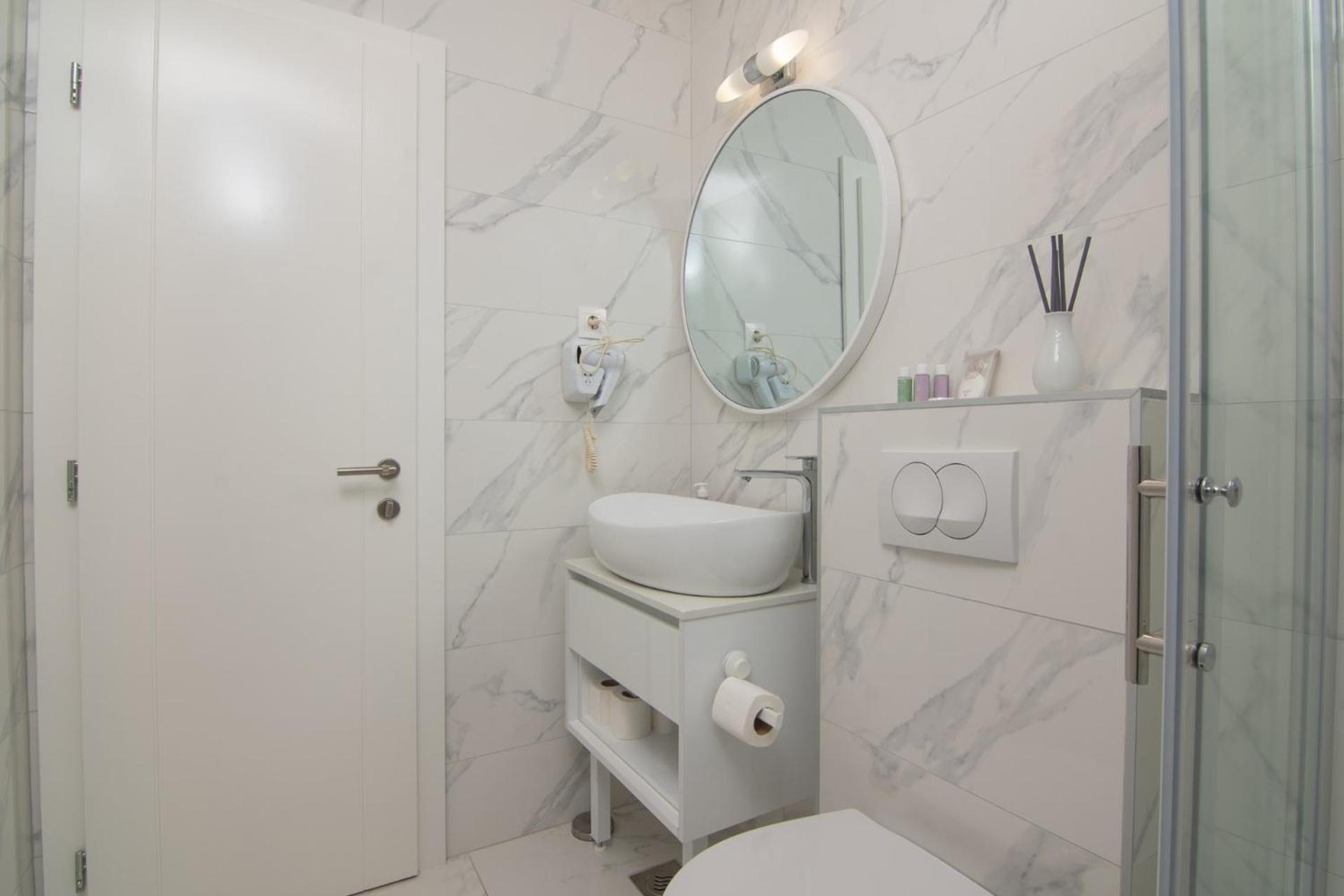 Apartments & Rooms Pool Villas Maris B 诺瓦利娅 客房 照片